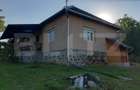 Casa 85 mp, teren 2.235 mp, zona Brad - 1