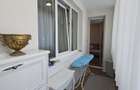 Apartament 3 camere 2 locuri de parcare si boxa , Strada Carpati - 12