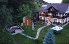 Vilă 340 mp Bran | Teren 5500 mp | 6 dormitoare cu băi proprii - 1