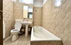 Apartament cu 3 camere I 2 bai I de inchiriat I Centru zona Primariei I etaj 2 I - 5