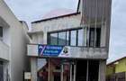 Casă / Vilă cu 6 camere de vânzare în zona Central - 2
