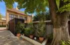 Casă D+P, stil neoclasic, 4 camere, garaj, str. Preparandiei, zona Boul Roșu - 18