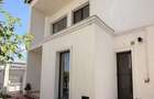 Vanzare Vila stil Duplex zona Pipera - 2