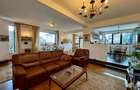 Rafinament clasic completat de confort modern - 2