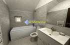 Proprietate 2 case curte pavata Teren 700 mp Hotel CETATE gard utilitati - 1