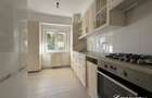Apartament cu 2 camere, decomandat, nemobilat, 60 mp