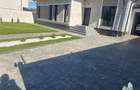 Casa inidividuala, superba pe parter, cu garaj si 4 camere spatioase, si toate u - 6