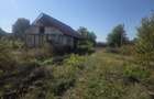 Casă bătrânească cu teren de 1.800 mp , URGENT de vanzare