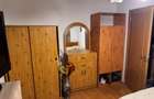 Proprietar -închiriez apartament 2 camere -balcon generos - 6