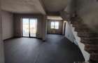 Duplex despartit prin C.T.- dormitor la parter - canalizare - 4