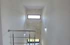 Vila 4 Camere | Gata de mutare | 100 m de Blv.