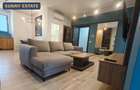 DE VÂNZARE — 2 CAMERE MOBILAT, B-DUL MAMAIA, ZONA DELFINARIU
