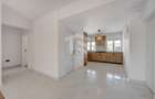Apart.  cu CURTE ! Parcare + 2 BAI! In Prelungirea Ghencea! TVA inclus - 3