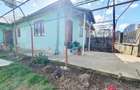 Casa+Teren aferent si Anexe, Str. Petresti - 3