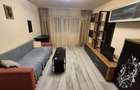 Inchiriez apartament doua camere in Micalaca zona 300