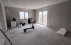Duplex despartit prin C.T. - bucatarie inchisa - 130 mp utili - 8