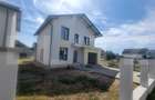 Casa de vanzare, 245 mp, teren 400 mp, zona Strejnicu - 1