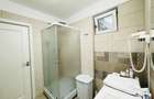 Apartament cu 3 camere complet mobilat si utilat, vedere spre  Mare - 16