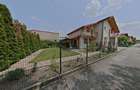 Casa mare si frumoasa cu 5 camere in Gradiste - 1