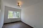 Inchiriere apartament ideal birou 3 camere decomandate renovat in Centru- zona R