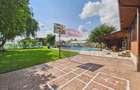 Vanzare - vilă cu 6 camere, teren 3900 mp,  Vacaresti,  Dambovita