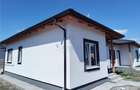 Duplex pe plan - teren generos - zona linistita - 1