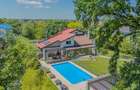Vilă smart cu piscină, invecinata cu  padurea - 1