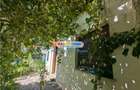 Rahova Muntii Carpati,teren 569 mp, casa 4 cam si anexe 170 mp utilit
