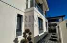 1/2 Duplex 124 mp utili + 330 curte. Dormitor parter,Bucatarie închisă - 1