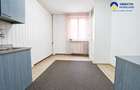 Apartament 4 camere , centru , etaj 1