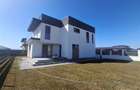 Vila moderna de 4 camere in Cristian - 1