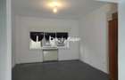 4 camere // bloc renovat // etajul 1 - 2