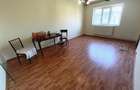 Apartament 3 camere conf 1 decomandat zona Centru - 2