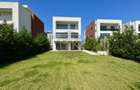 VILA INDIVIDUALA de LUX in Complex | 8 camere | Mobilata&utilata | 4 locuri de p - 15