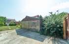 Vila de vanzare 240 mp utili, piscina, teren 1000 mp, central Calarasi - 37