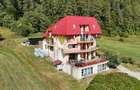 Pensiune în funcțiune | 10 camere | Teren 4.000 mp | Brădet – Săcele