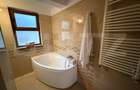 Apartament de lux cu 3 camere, 120 mp, curte privată de 70 mp, zona Palas Mall - 9
