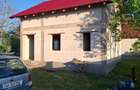 De vânzare: Proprietate cu 2 case și teren generos de 2900 mp – Sanovița - 1