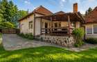 Casa familiala cu: teren 2.822 mp intravilan, sauna,  atelier, terasa, Central C - 1
