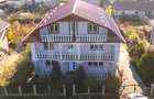 Casă  cu 2 apartamente, mansardă și teren 1000 mp – Tomești - 1