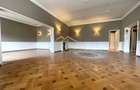 4 rooms ***203 SQM useful*** / 38 SQM terrace + garage / Primaverii