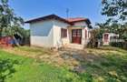 Casă 3 camere + 2.341 mp teren, zona centrală Recea, Argeș – 28.000 € - 2
