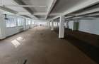 Spatii birouri/servicii - 48