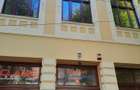 Cladire mixta cu spatii la parter si numeroase incaperi -central - 1