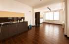 | Vila de INCHIRIAT | 12 camere | Șoseaua NORDULUI | - 5