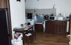 Vand casa cu 10 camere in zona 7 Noiembrie - 1