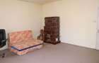 Proprietate cu 2 hale si casa la inchiriat,teren 1350mp - 23