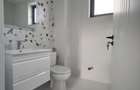 FARA COMISIOANE casa eleganta cu 5 camere 3 terase P+1+pod 2 placi 1800mp asfalt - 17
