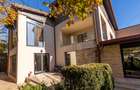 Vila LUX  ( P+E1+M ) DE VANZARE persoana fizica - 1