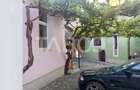 Casa 45 mp 1 dormitor bucatarie baie hol loc parcare in curte Sadu - 10